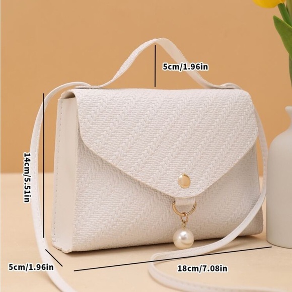 ⚠️Clearance Solid Mini White Crossbody Bag - Picture 2 of 6